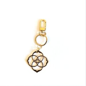 Kendra Scott Dira Keychain Medallion Logo Key Holder in Gold